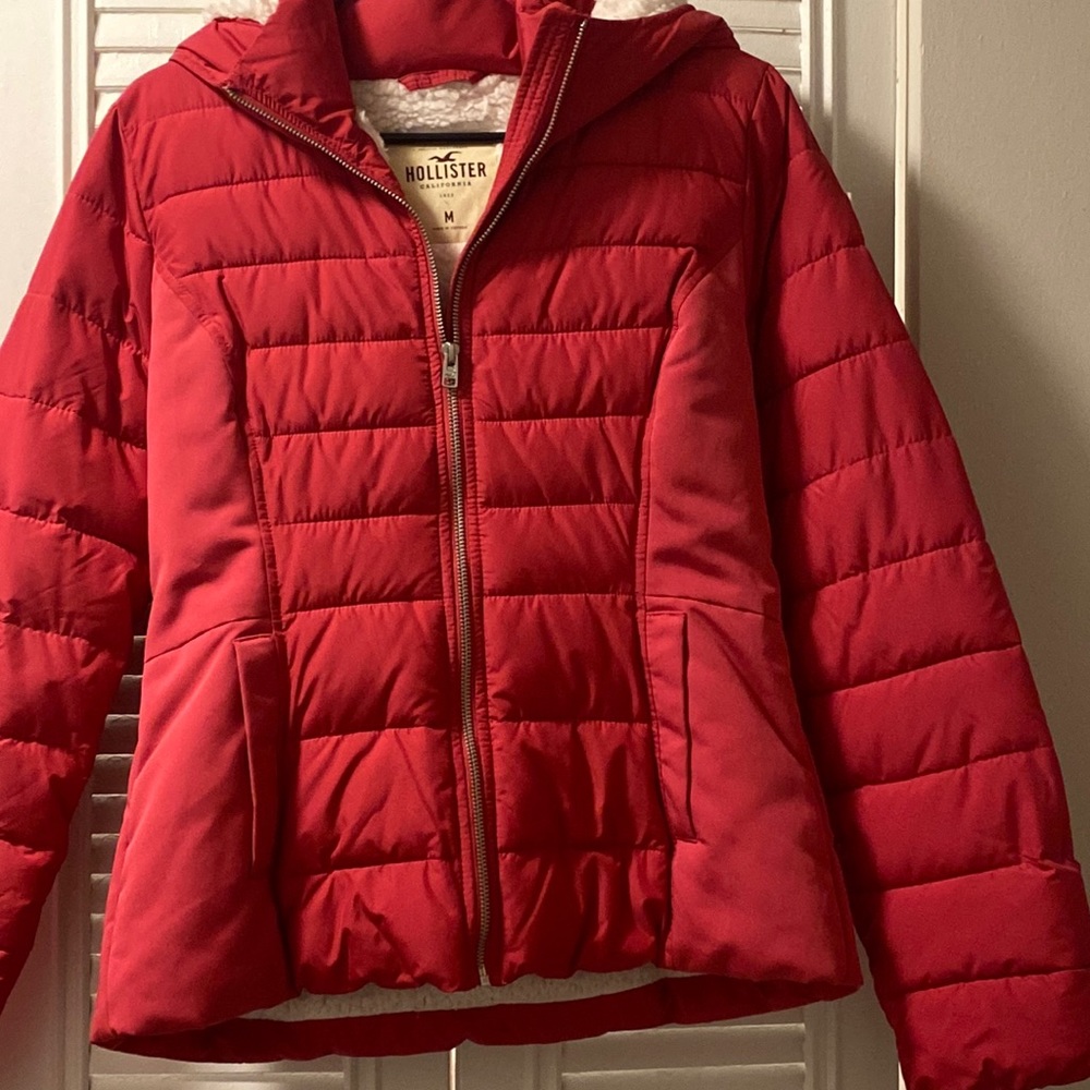 Hollister Pink Puffer Coat (50% off)
